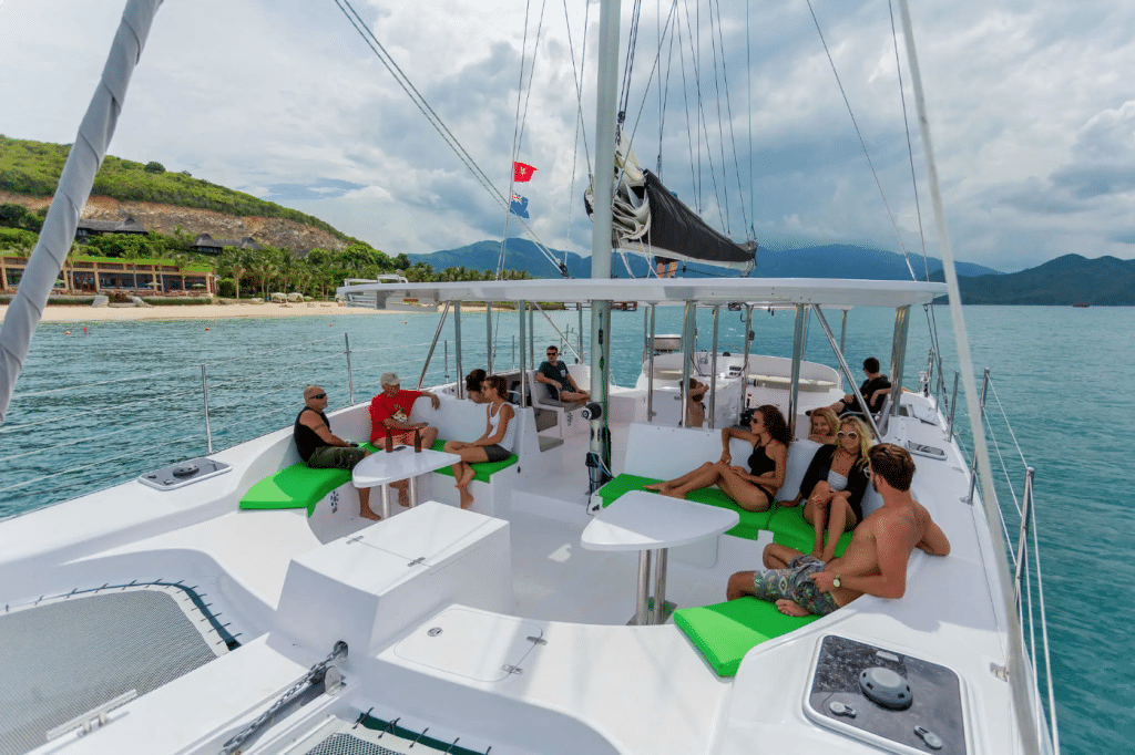 catamaran with people