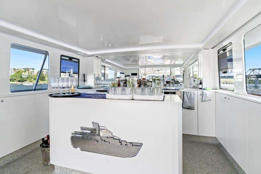 Understanding Alcohol Rules & Regulations on Your Boat Hire in NSW