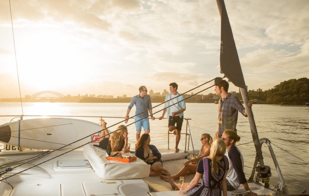 What should I wear for my boat hire?