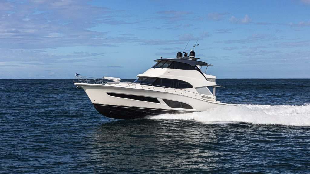 Small and Intimate vs. Large and Lavish: Choosing the Right Boat for Your Wedding