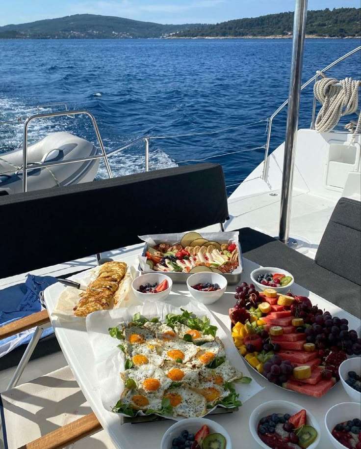Private Chef for Your Boat Hire in Sydney