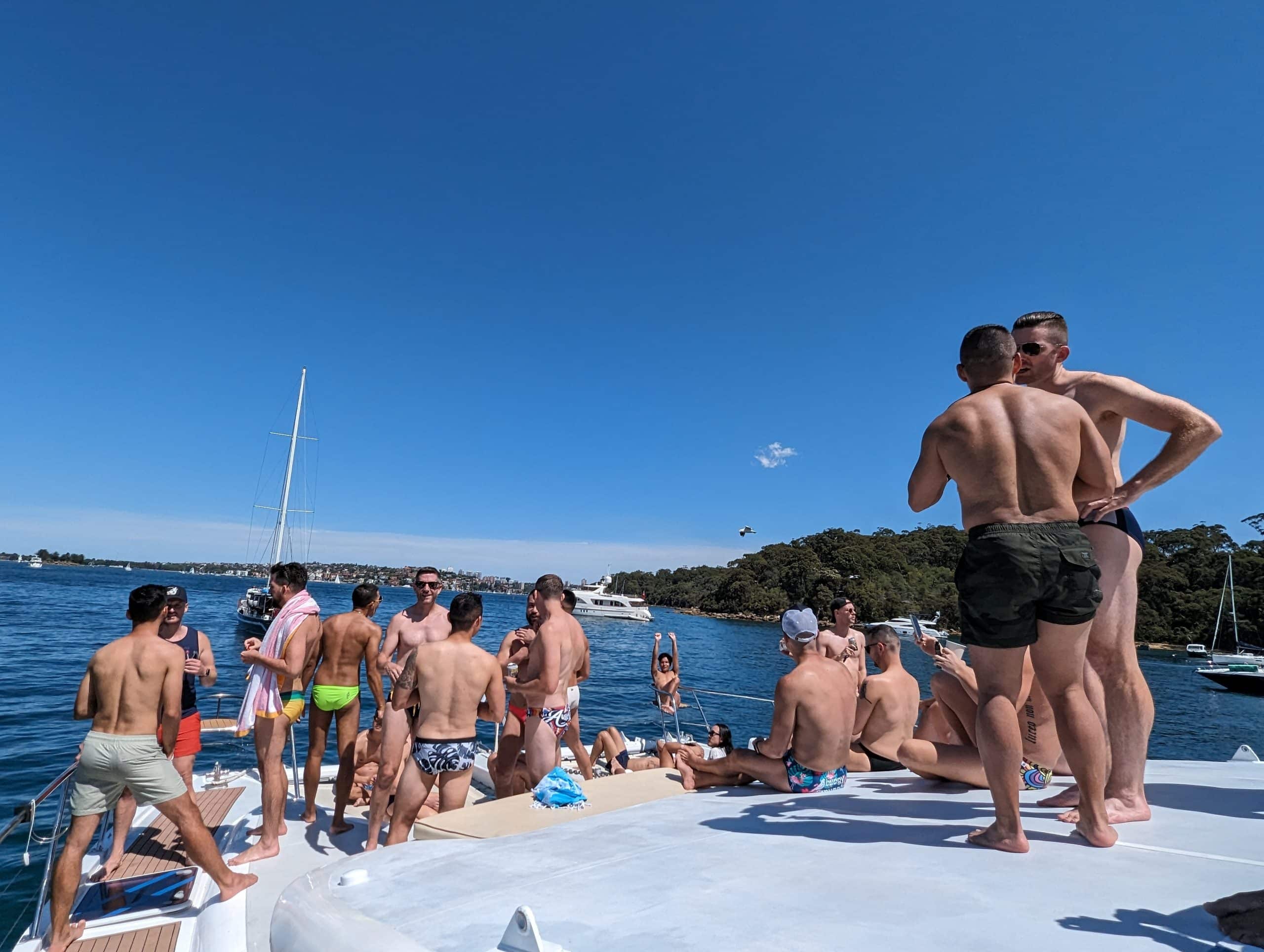 What should I wear for my boat hire?
