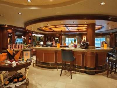 Cunards Queen Victoria