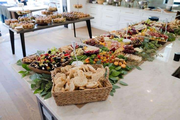 Alternative Catering Options for Your Boat Hire: Vegetarian, Vegan, Gluten-free & Other Dietary Options.