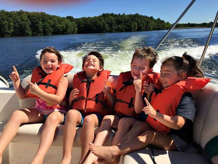 Family Day Yacht Hire Sydney: Kid-Friendly Cruising & Activities