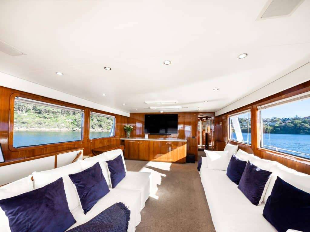 Music & Entertainment for Your Sydney Party Boat: DJs, Bands & More