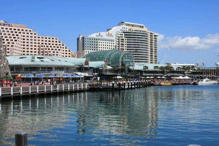 Pickup locations in sydney harbour and can I arrange multiple pickups?