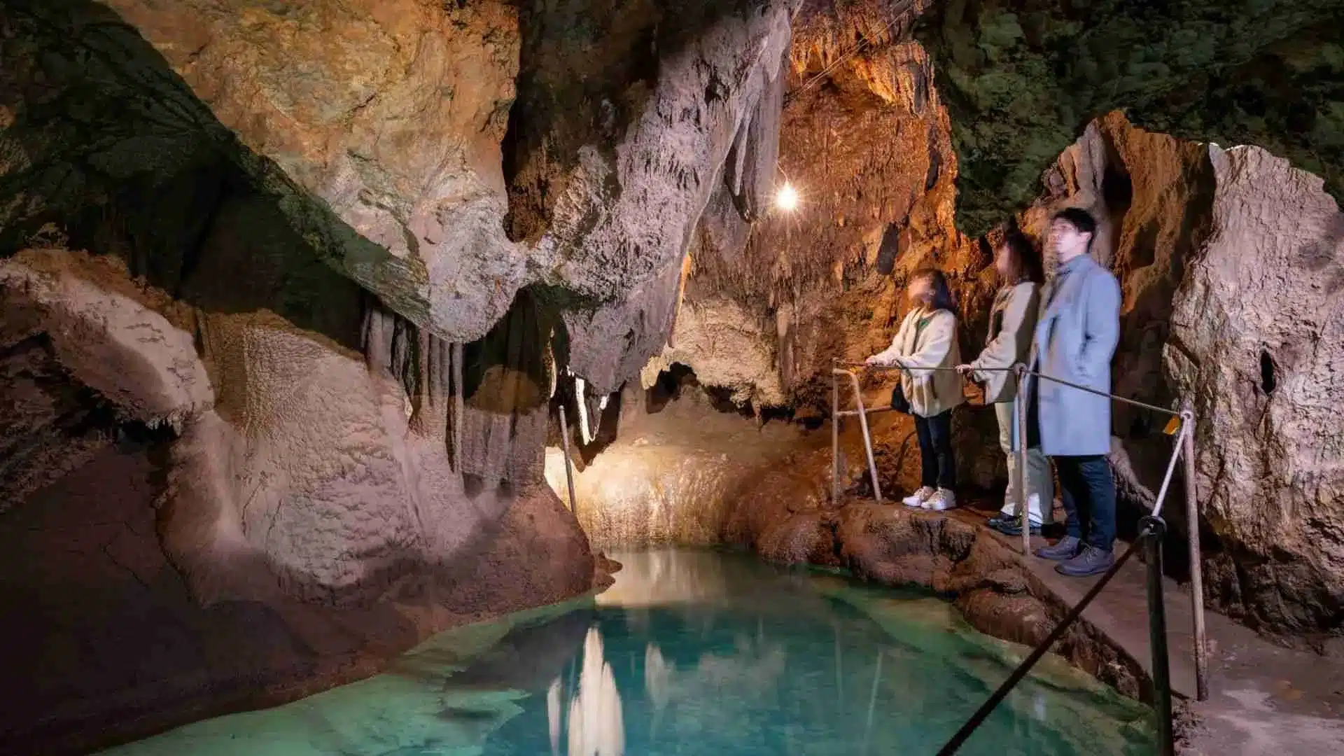 Blue-Mountains-Jenolan-Caves-private-Tours- - Cockatoo Island by Private Boat (How to Visit)